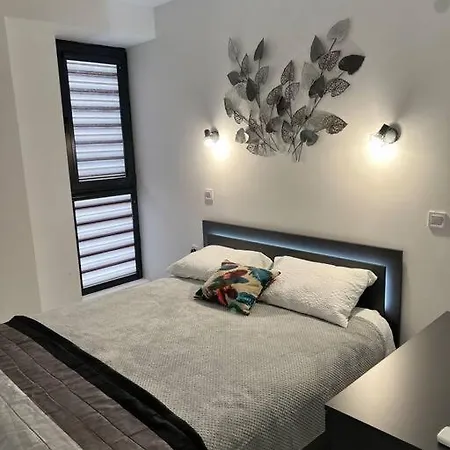Marino Liberta South Apartment *