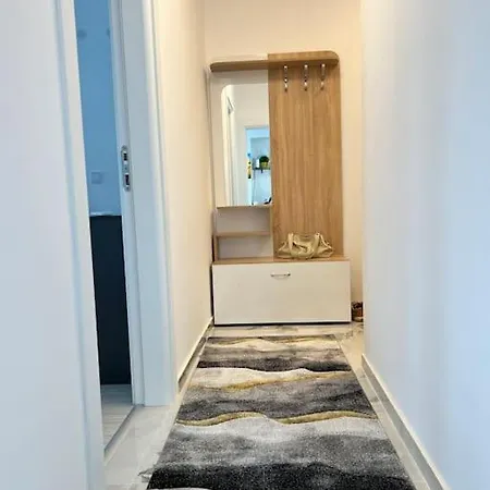 Apartment Marino Liberta South